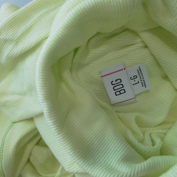 BDG Lemon Green Long Sleeve Turtleneck  Fitted Jersey Knit Large Top NEW - Picture 14 of 16